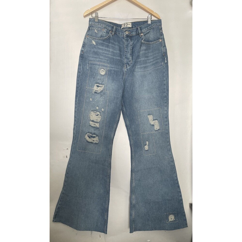FREE PEOPLE x We The Free Distressed Flared Jeans w/ Stitching Outline - 32 NWOT